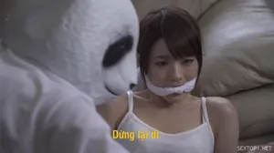 Những cbuồi trai tân không thể thoát khỏi cô nàng này