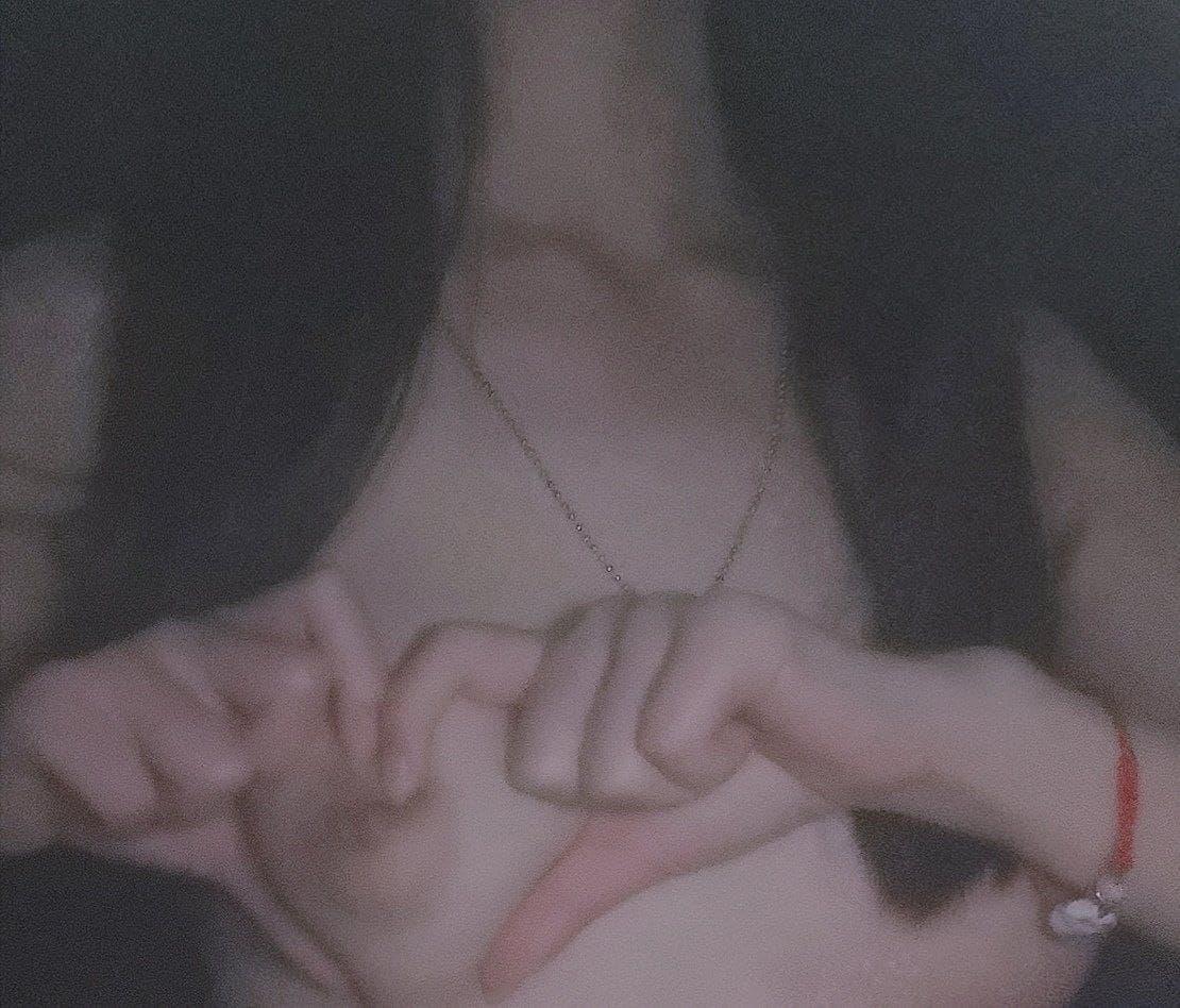 Ông chú trung niên hói cuộc sống hạnh phúc hai cô gái trẻ đam mê quan hệ tay ba cơ thể đầy đặn không có lông lỗ mỡ bị quan hệ