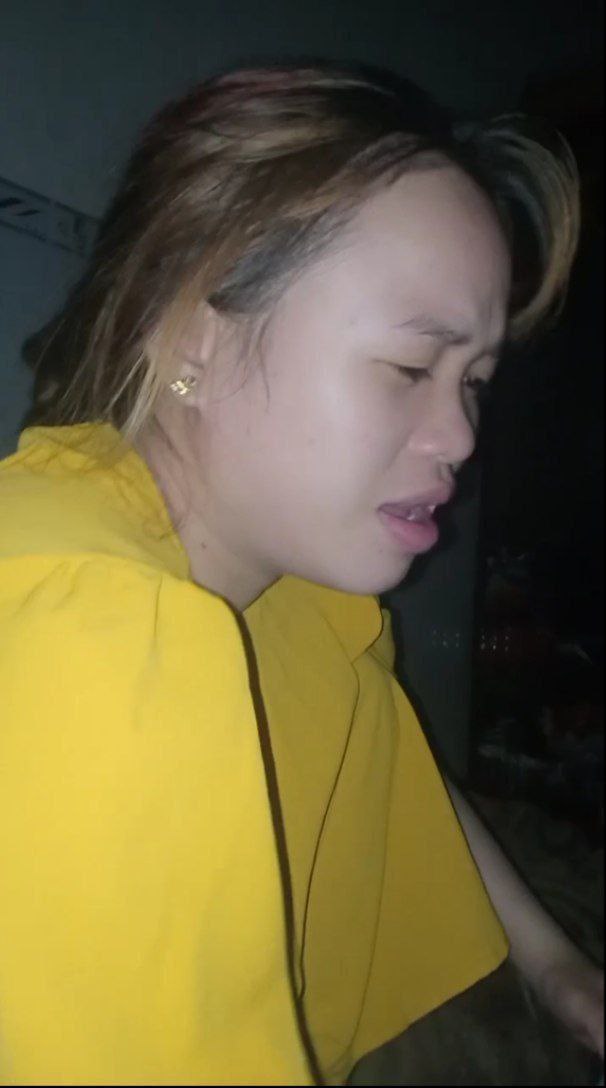 CAWD-200 "Tôi là người lưỡng tính," Mikako Horiuchi bước ra! ! Mặc dù là người mới nhưng cô ấy đã đề cử 'Tanaka Nene'! Không có kịch bản! Không có nhân viên! Chỉ có hai chúng ta thôi! Một đoạn video đồng tính nữ thô, nghiệp dư về hai cô gái đang âu yếm nhau như thể họ đang ở riêng tư - Tanaka Nene và Horiuchi Mikako