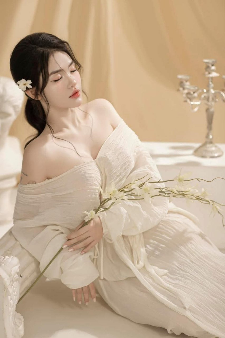 Chị gái ngang ngược cướp em người yêu em người yêu và xoạc không dùng bcs